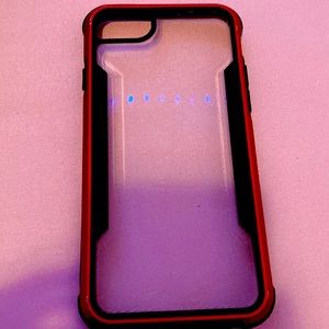 I’m selling this transparent phone case for a iPhone SE